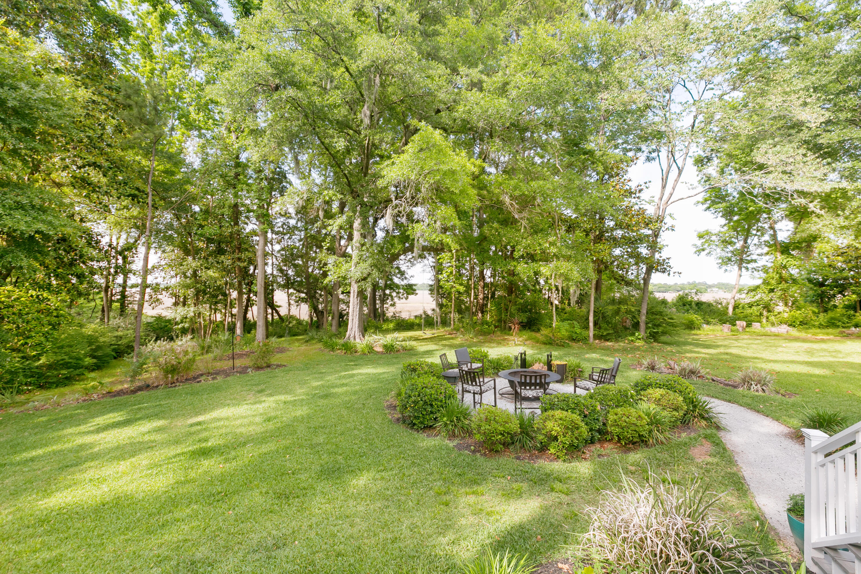 430 Rhett Butler Drive Charleston, SC 29414 - Photo 22 of 23 430 Rhett Butler Drive - PhotoByPatrickB
