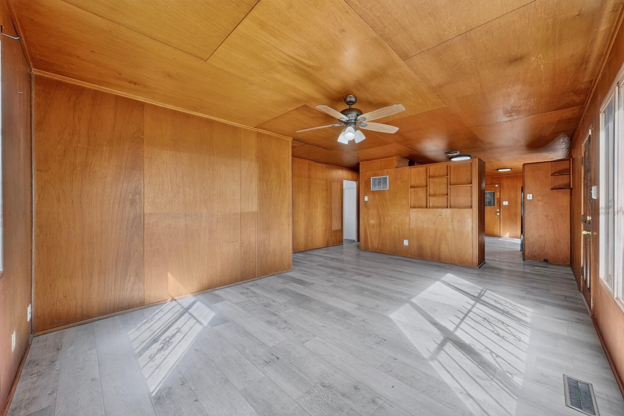 1301 Aztec Road Northwest Albuquerque, NM 87107 - Photo 9 of 36 Gallery Image 9