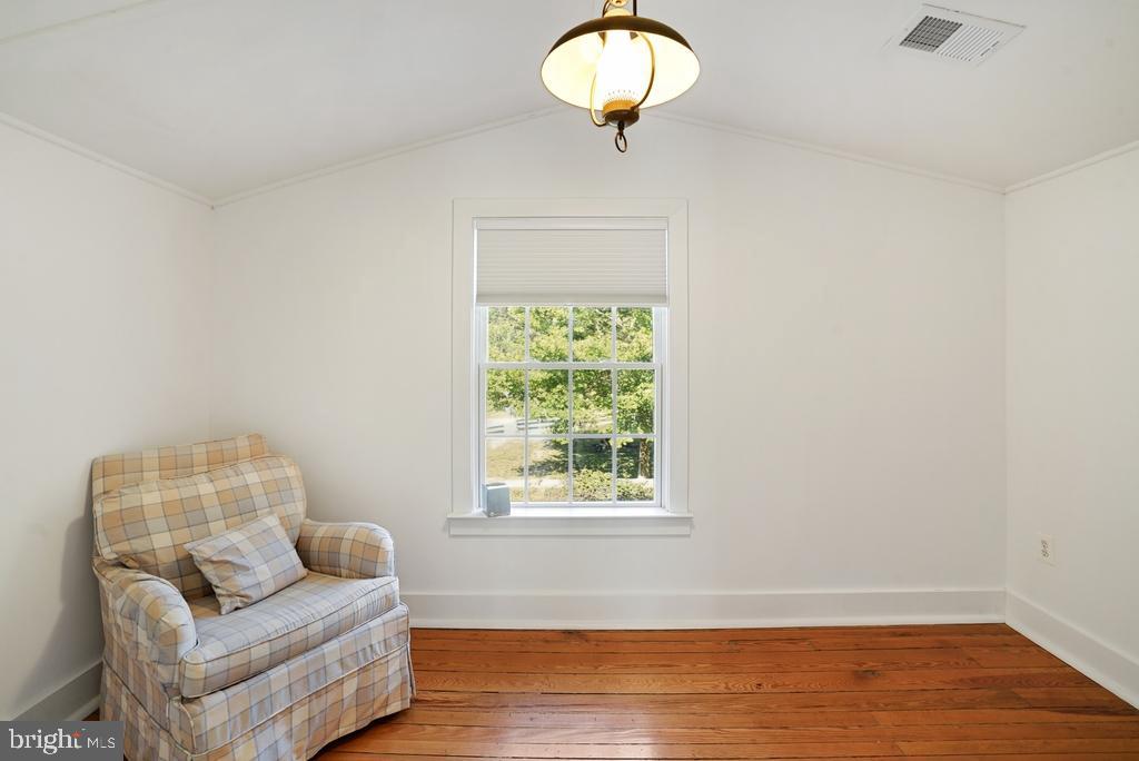 11260 Acker Road Newburg, MD 20664 - Photo 18 of 50