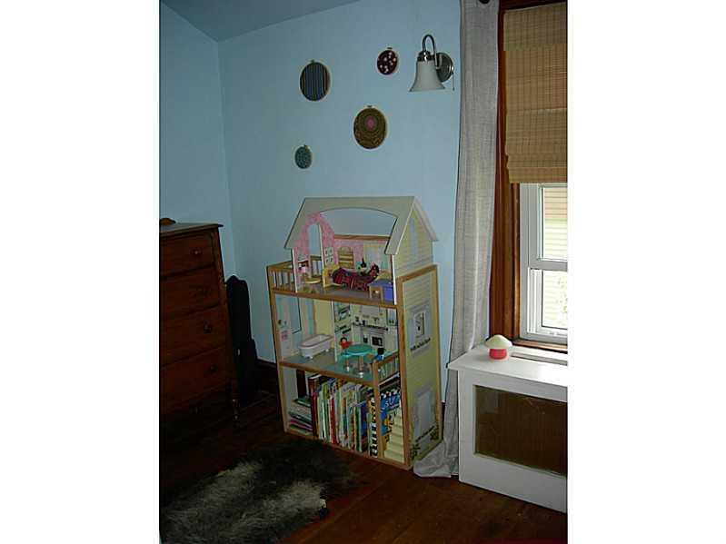 28 Dennett Street Portland, ME 04102 - Photo 19 of 31 Bedroom.