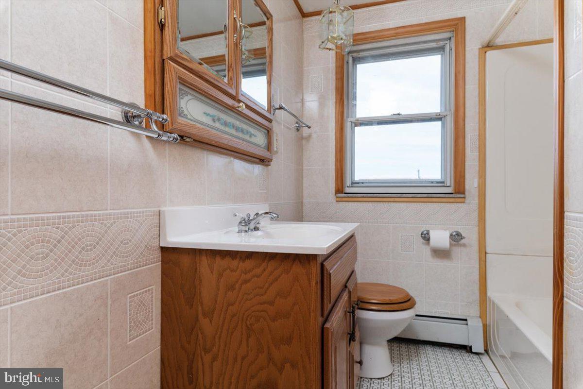 203 West Meadow Road Baltimore, MD 21225 - Photo 13 of 31