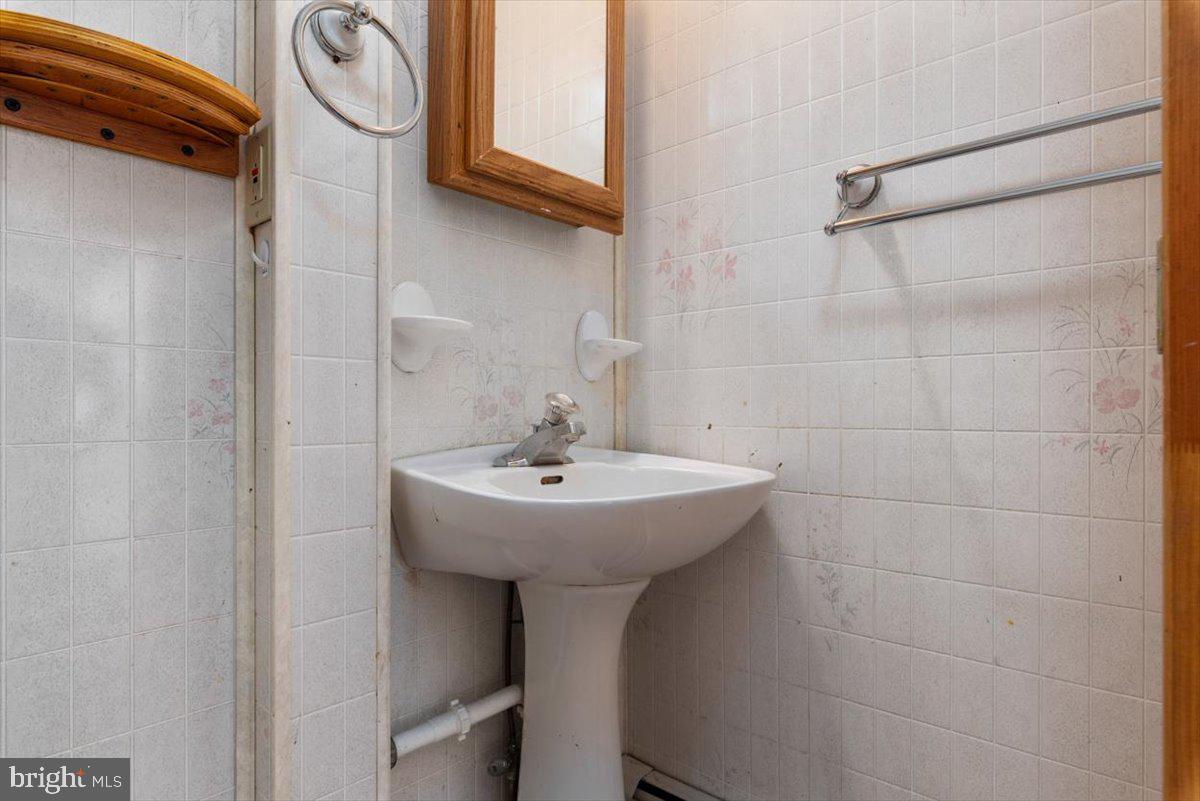 203 West Meadow Road Baltimore, MD 21225 - Photo 21 of 31