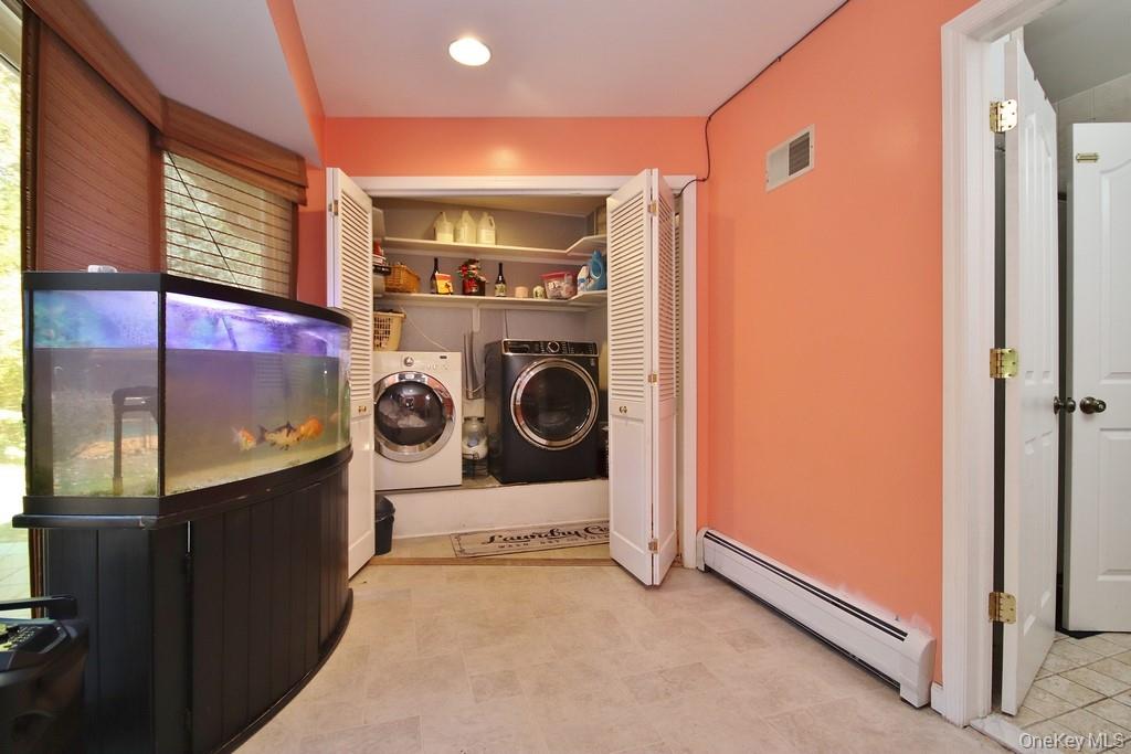 7 Park Place Chester, NY 10918 - Photo 25 of 48 a utility room with dryer and washer