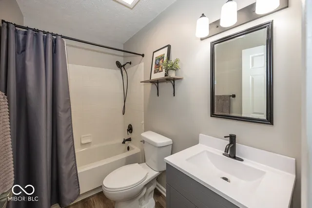 $295,000 | 7118 White Oak Trail, Indianapolis, IN 46236