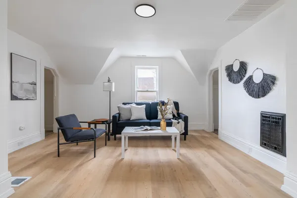 $399,999 | 1014 West Spofford Avenue, Spokane, WA 99205