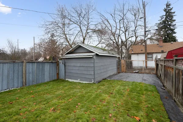 $399,999 | 1014 West Spofford Avenue, Spokane, WA 99205