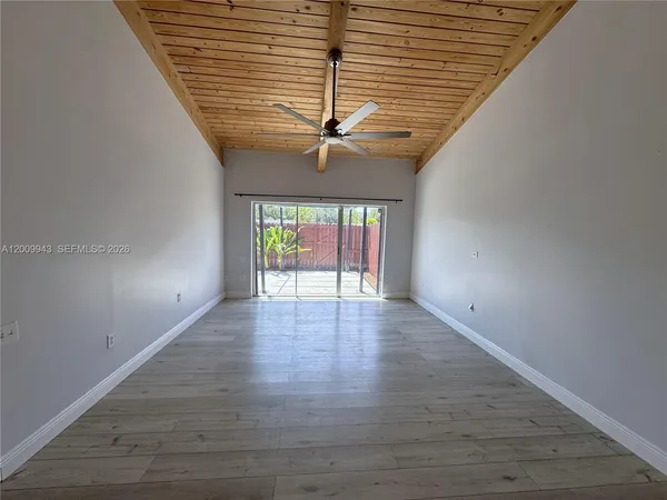 $2,700 | 13640 Southwest 102nd Lane, Unit 13640, Miami, FL 33186