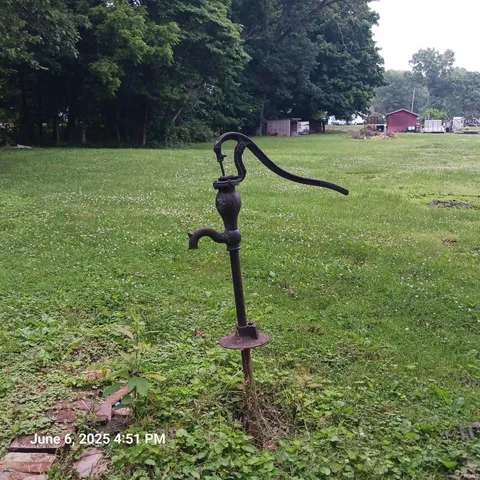 $63,000 | 403 West Fillmore Street, Staunton, IN 47834