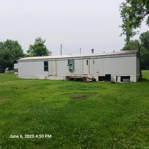 $63,000 | 403 West Fillmore Street, Staunton, IN 47834