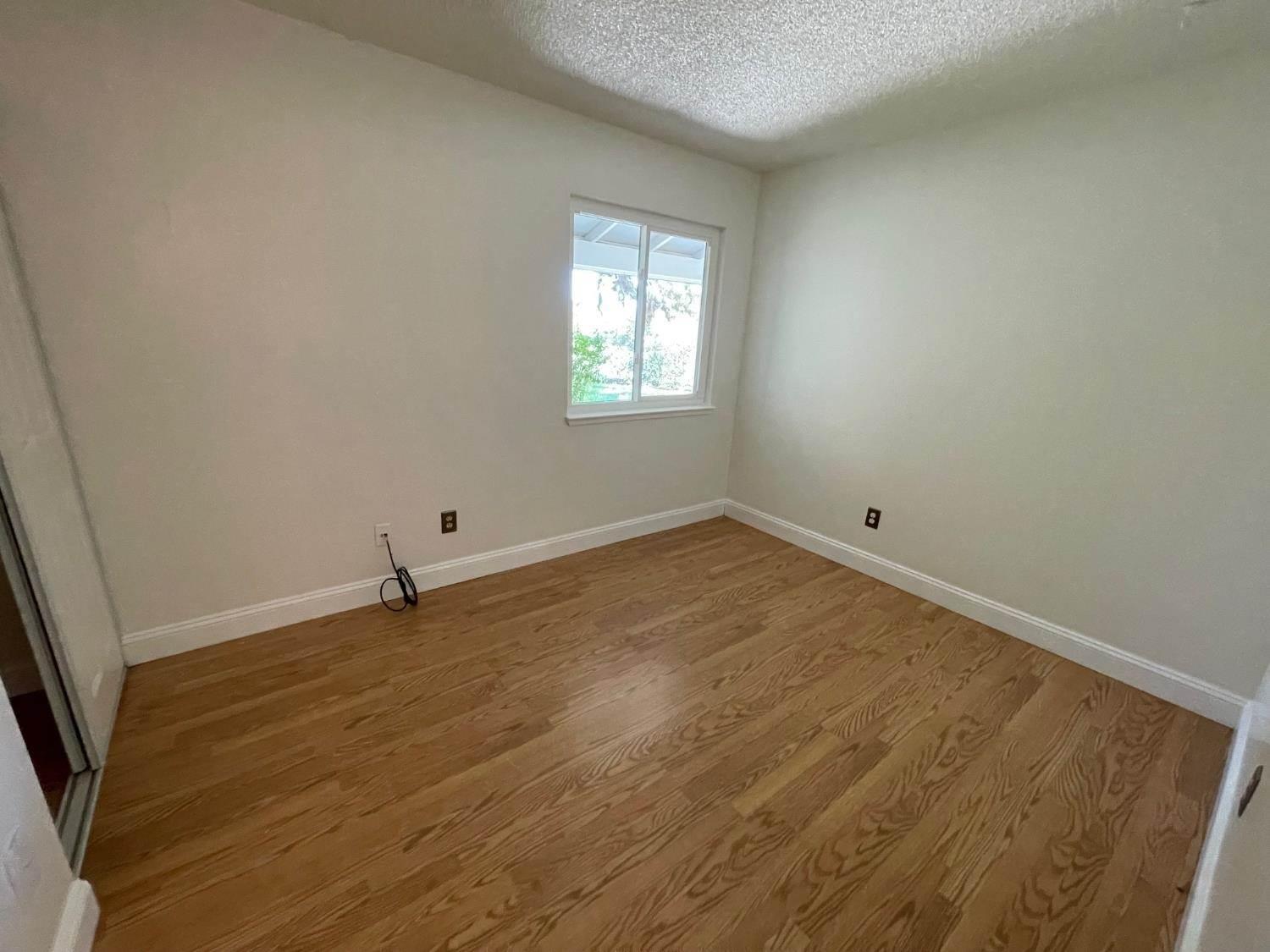3101 Wyatt Way Modesto, CA 95350 - Photo 10 of 17 an empty room with a window
