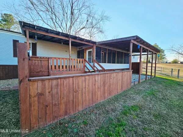 $275,000 | 144 Harlan Davis Road, Lumberton, MS 39455