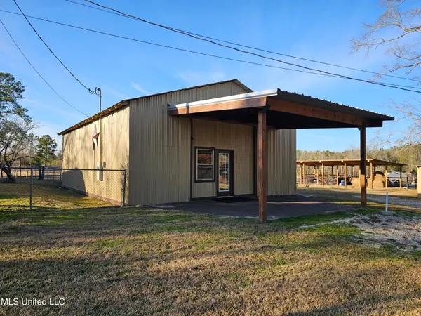 $275,000 | 144 Harlan Davis Road, Lumberton, MS 39455