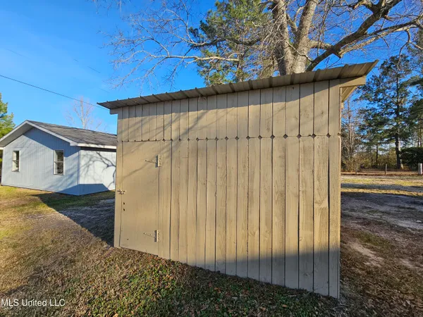 $275,000 | 144 Harlan Davis Road, Lumberton, MS 39455