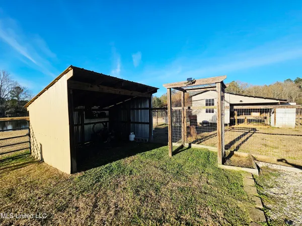 $275,000 | 144 Harlan Davis Road, Lumberton, MS 39455