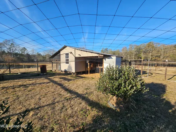 $275,000 | 144 Harlan Davis Road, Lumberton, MS 39455