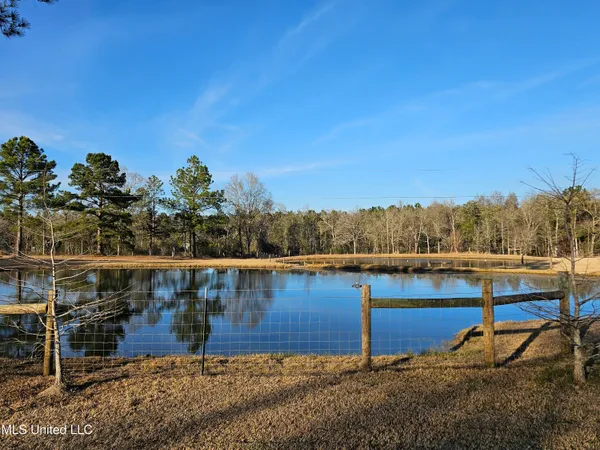 $275,000 | 144 Harlan Davis Road, Lumberton, MS 39455