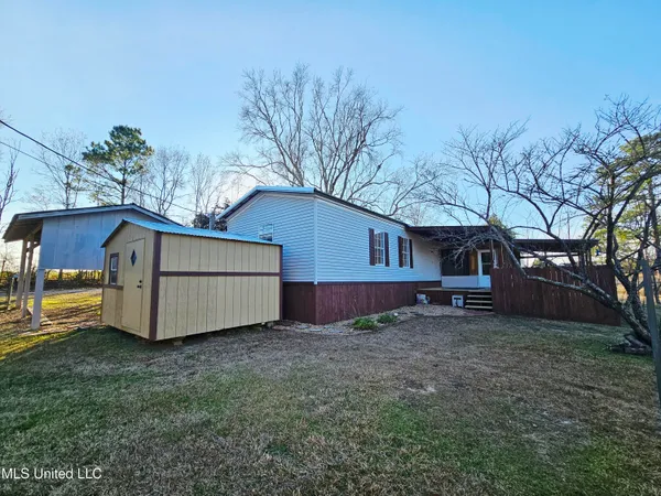 $275,000 | 144 Harlan Davis Road, Lumberton, MS 39455
