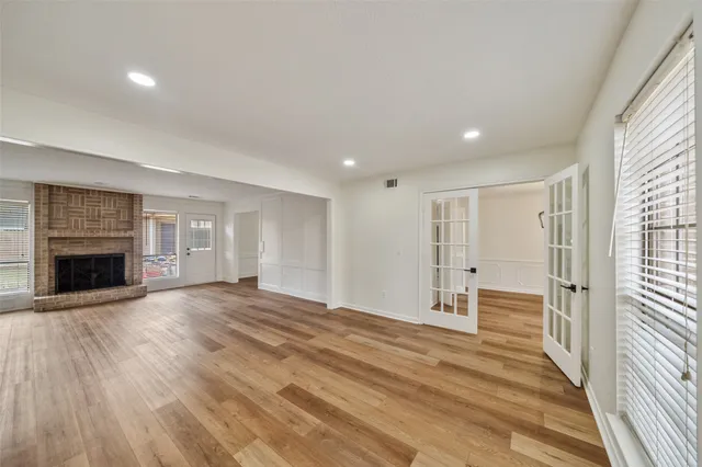 $2,375 | 3518 Cave Springs Drive, Kingwood, TX 77339