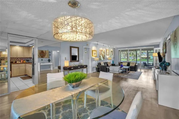 $340,000 | 400 Oaks Lane, Unit 115, Pompano Beach, FL 33069