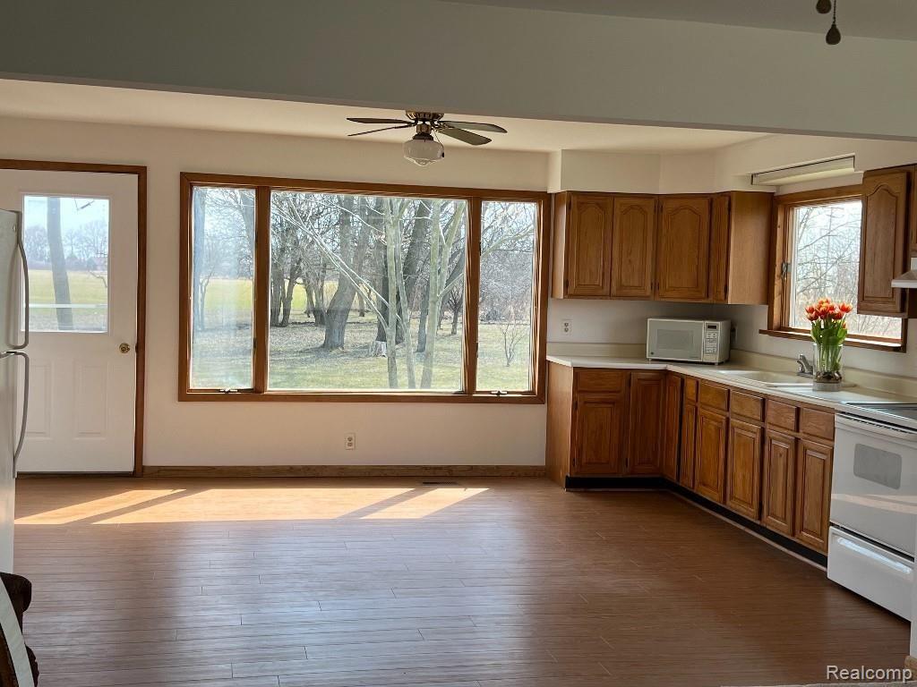 4444 Brest Road Newport, MI 48166 - Photo 12 of 17