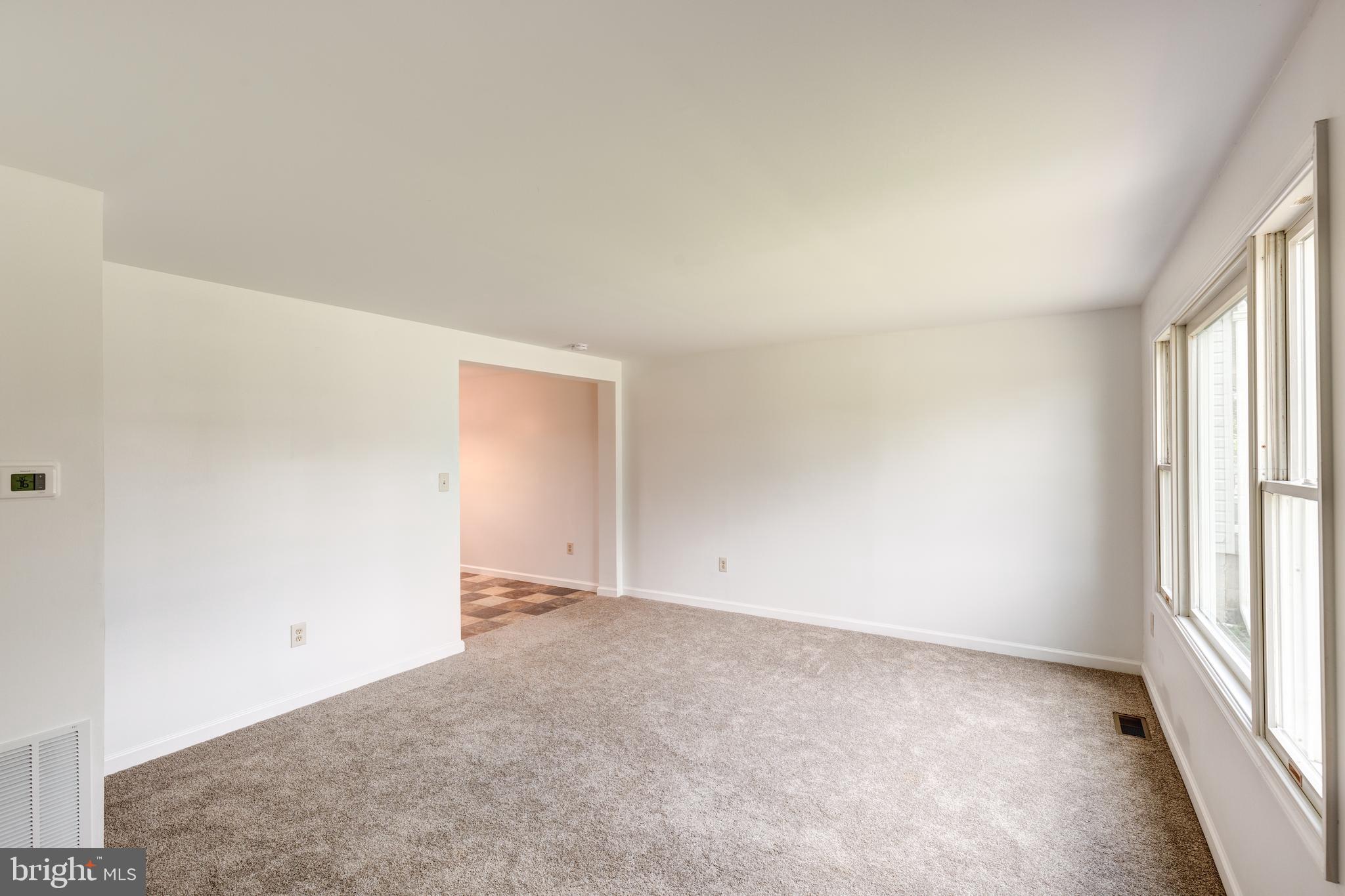 110 Beck Mill Road Hanover, PA 17331 - Photo 3 of 28 Large living room wth new carpet