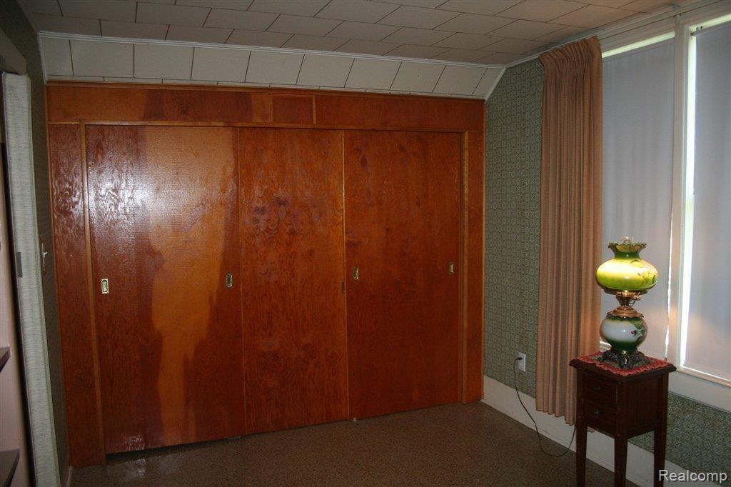 15944 Clinton River Road Clinton Township, MI 48038 - Photo 15 of 25 Bedroom #3