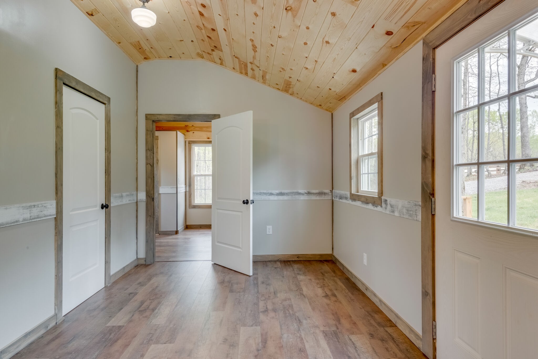 112 Indian Hills Road White Bluff, TN 37187 - Photo 14 of 25 Gallery Image 14