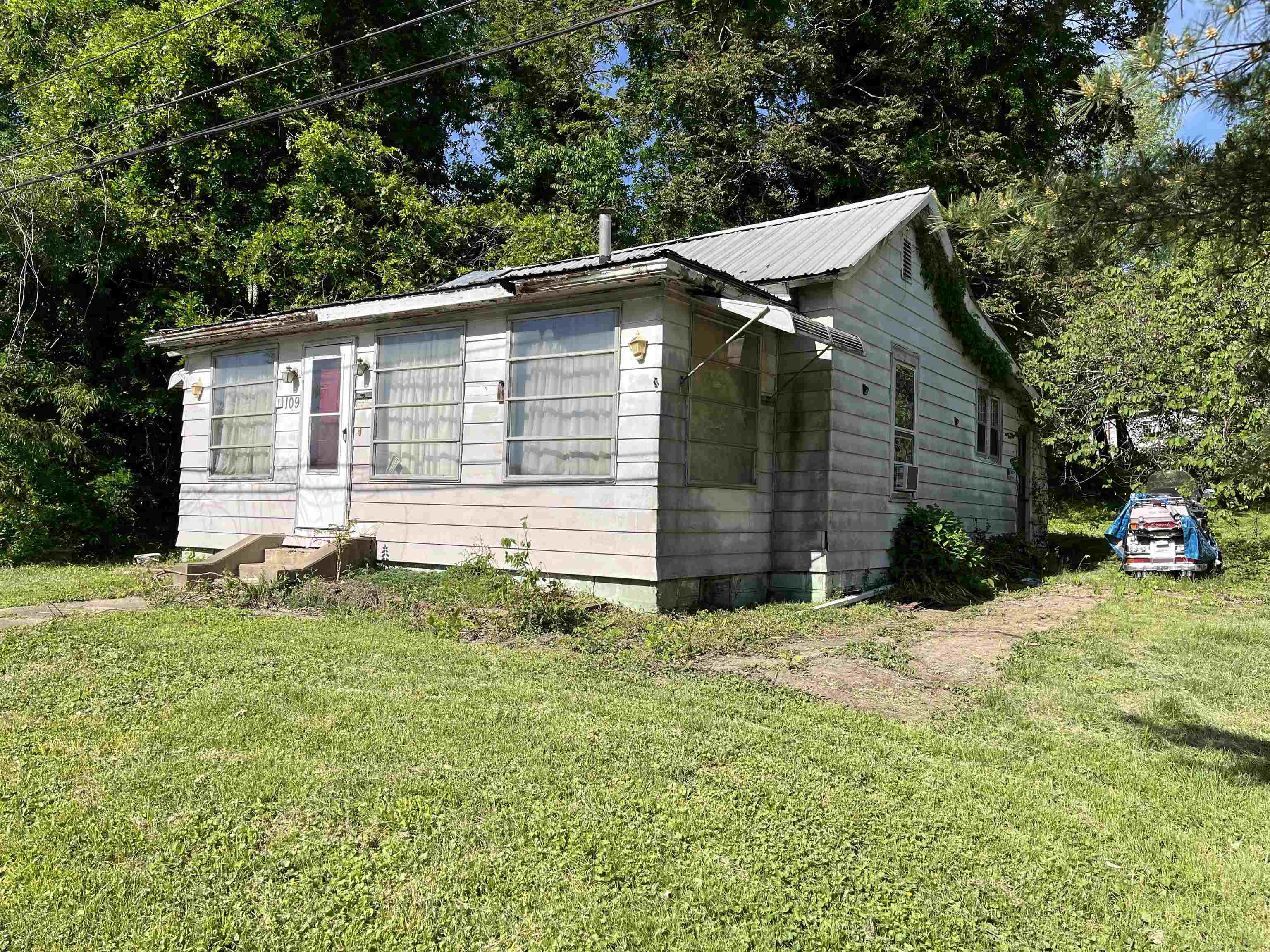109 Lane Street Ironton, OH 45638 - Photo 1 of 17 Gallery Image 1