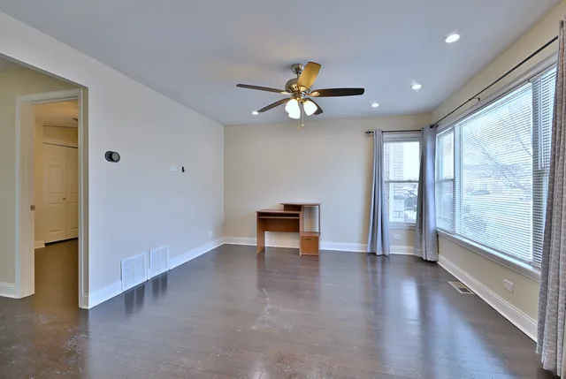 $2,600 | 7103 West Devon Avenue, Chicago, IL 60631