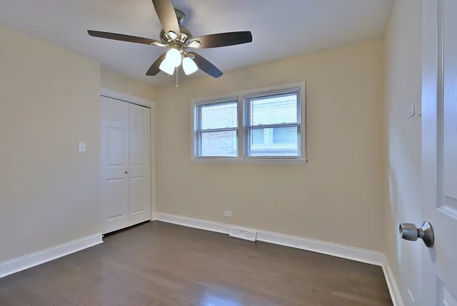 $2,600 | 7103 West Devon Avenue, Chicago, IL 60631