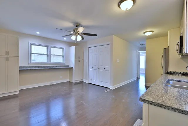 $2,600 | 7103 West Devon Avenue, Chicago, IL 60631