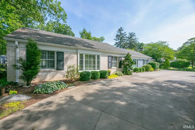 $374,900 | 5 St Joseph Manor, Elkhart, IN 46516