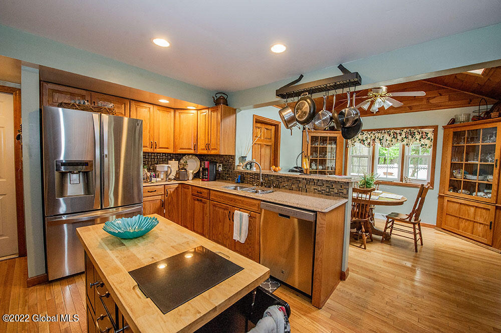20 Albin Road Bethlehem, NY 12054 - Photo 15 of 35 15