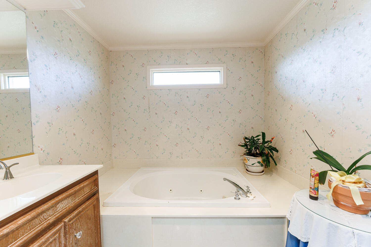 10025 Woodrow Road Ropesville, TX 79358 - Photo 30 of 78 Primary Bathroom