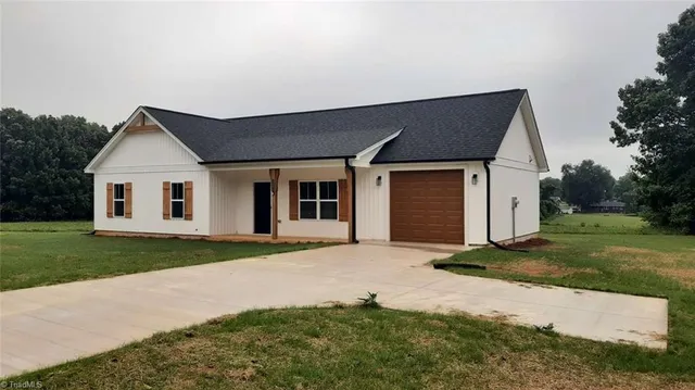 $299,800 | 1019 Kennedy Street, Yadkinville, NC 27055