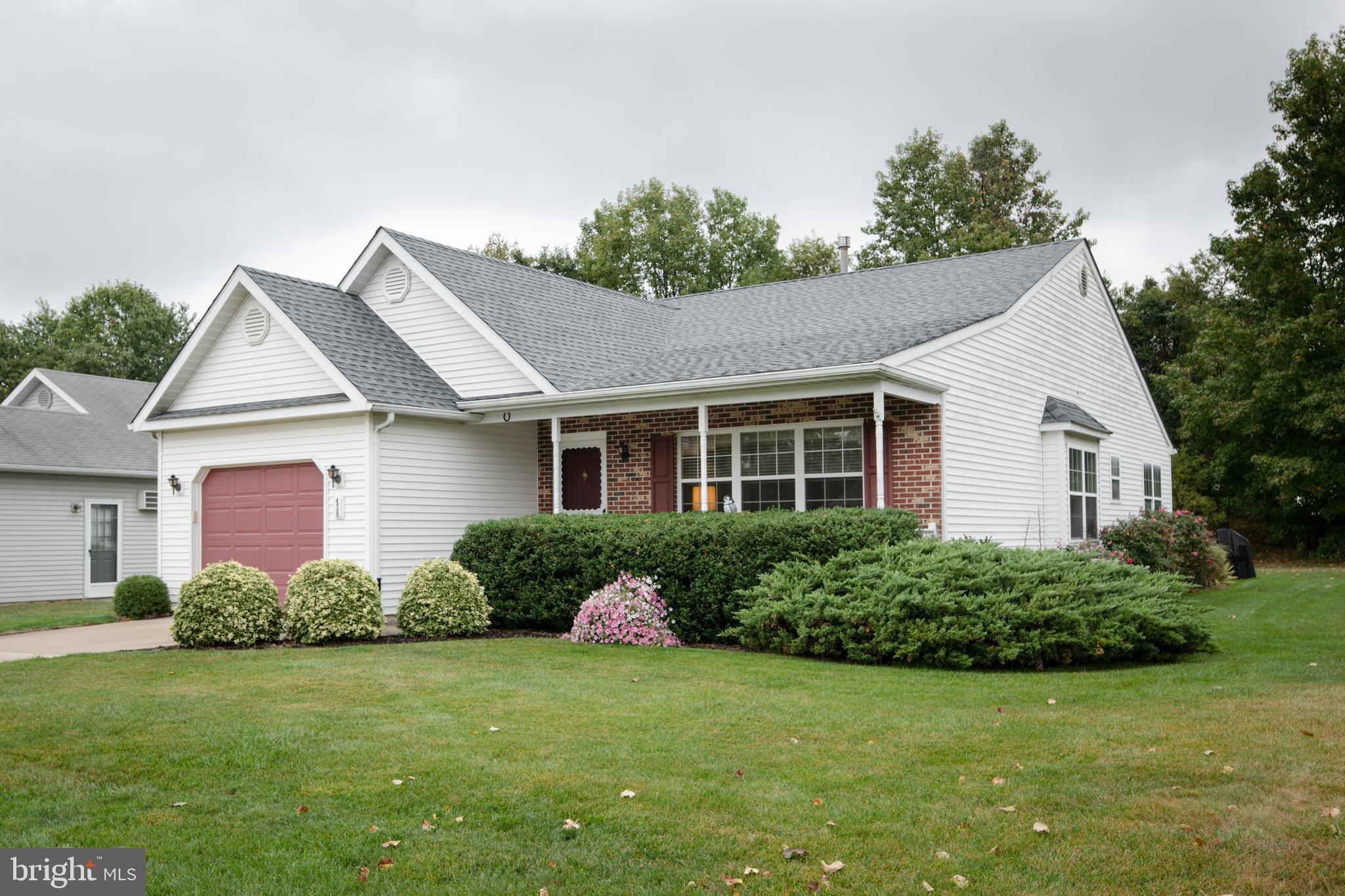 458 Country Way Mickleton, NJ 08056 - Photo 2 of 25 Gallery Image 2