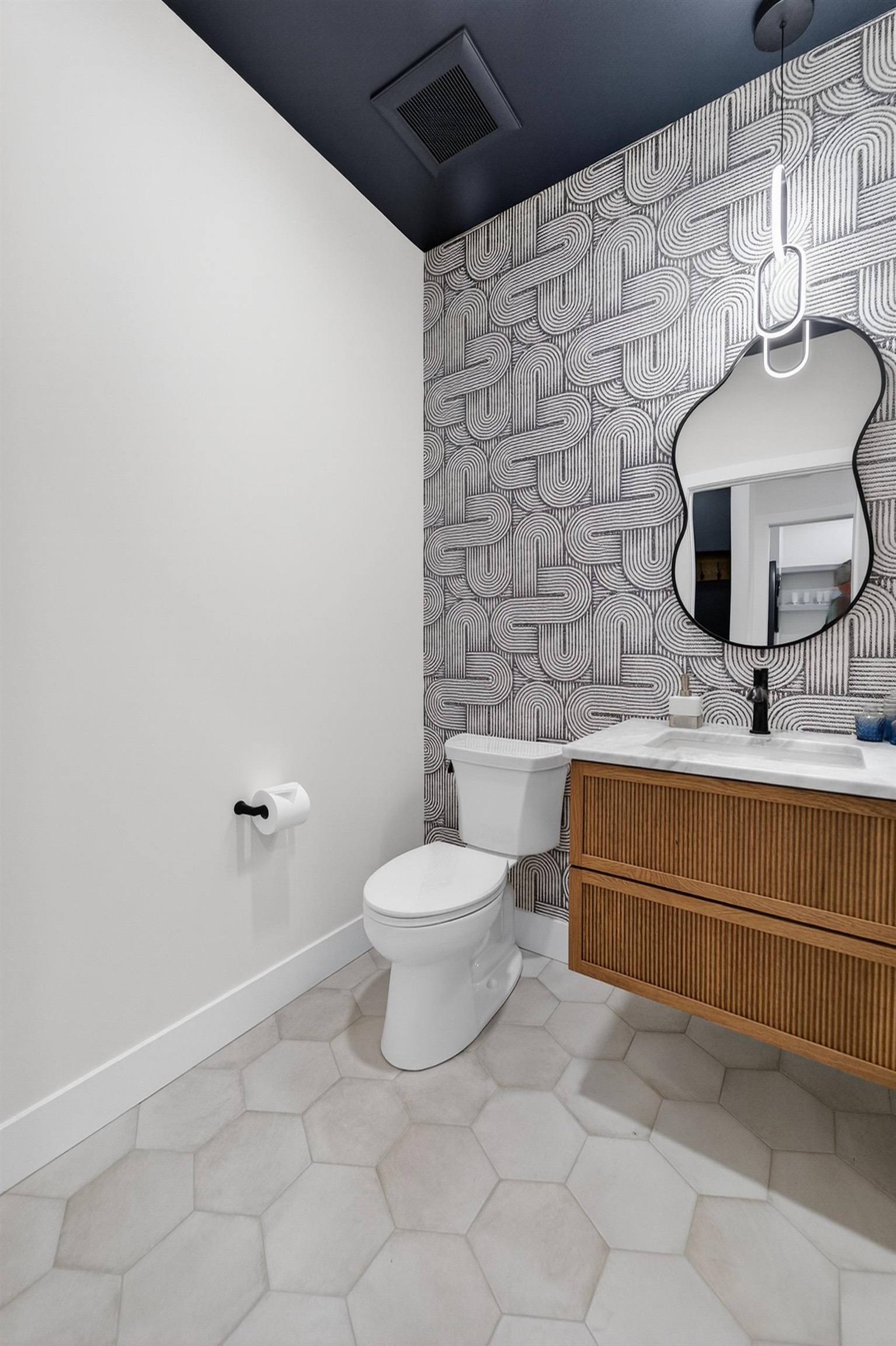 1403 Atlas Middleton, WI 53597 - Photo 30 of 74