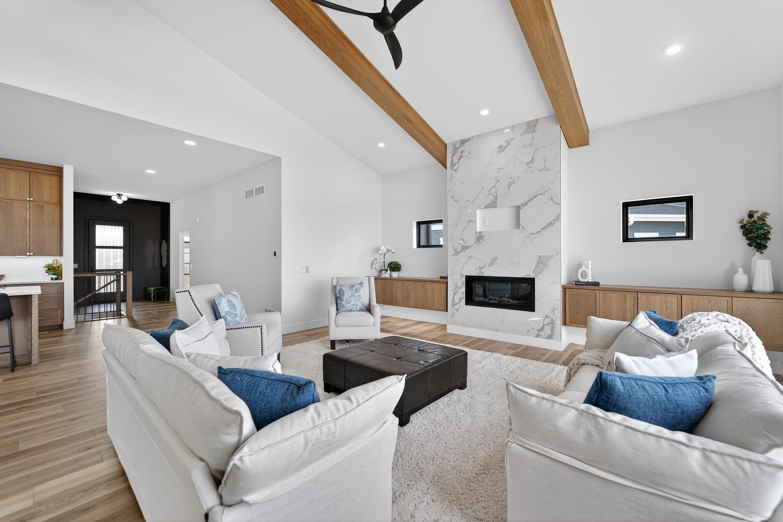 1403 Atlas Middleton, WI 53597 - Photo 5 of 74