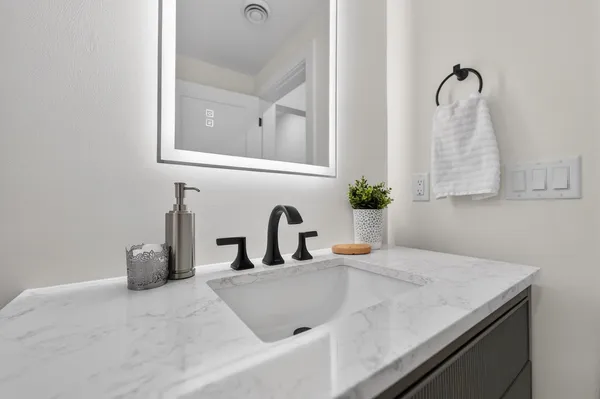 $1,269,500 | 1403 Atlas, Waunakee, WI 53597