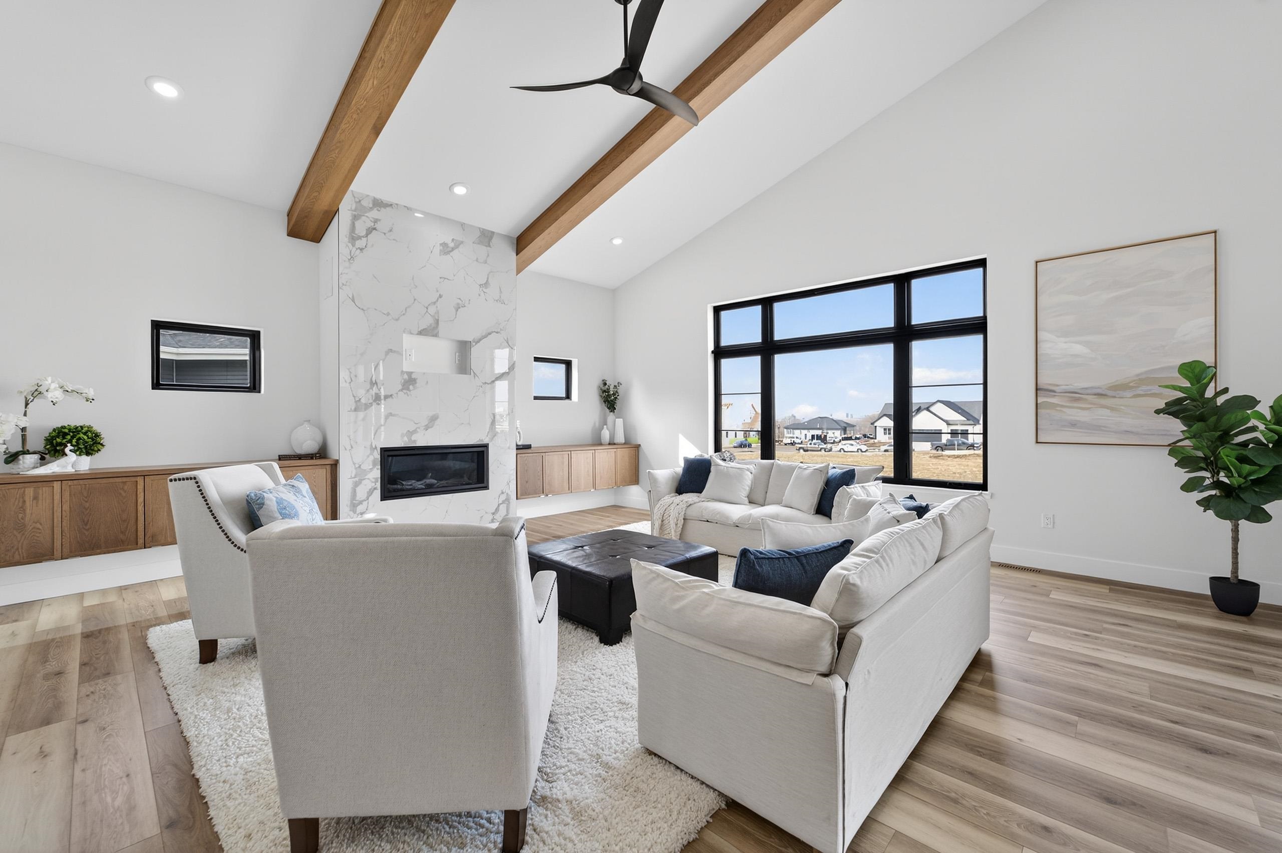 1403 Atlas Middleton, WI 53597 - Photo 6 of 74