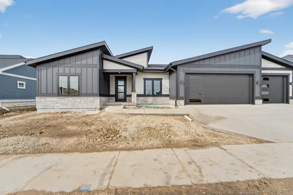 $1,269,500 | 1403 Atlas, Waunakee, WI 53597