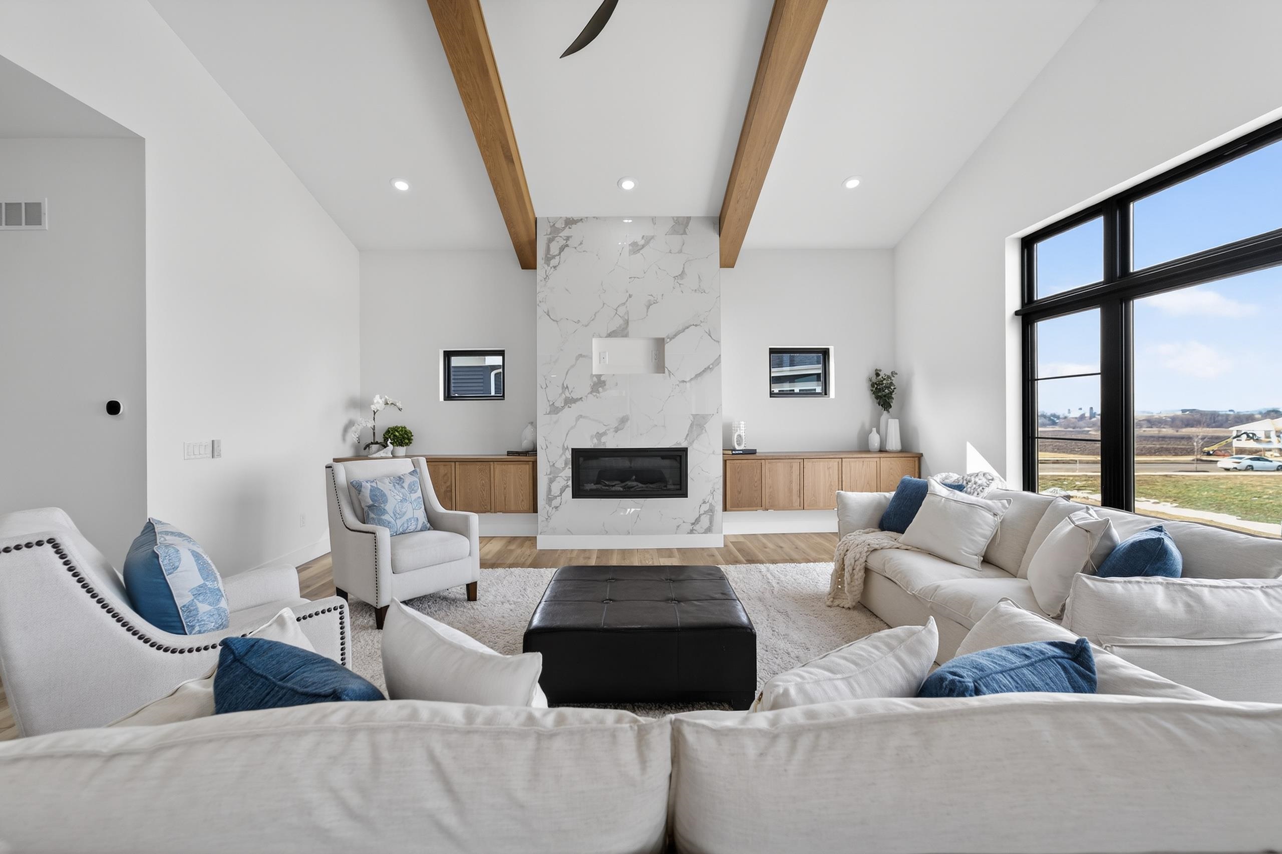 1403 Atlas Middleton, WI 53597 - Photo 8 of 74