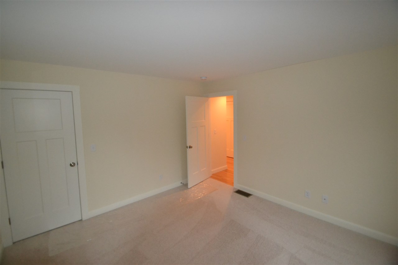 Adams Road, Unit 6 Kittery, ME 03904 - Photo 8 of 34 Gallery Image 8