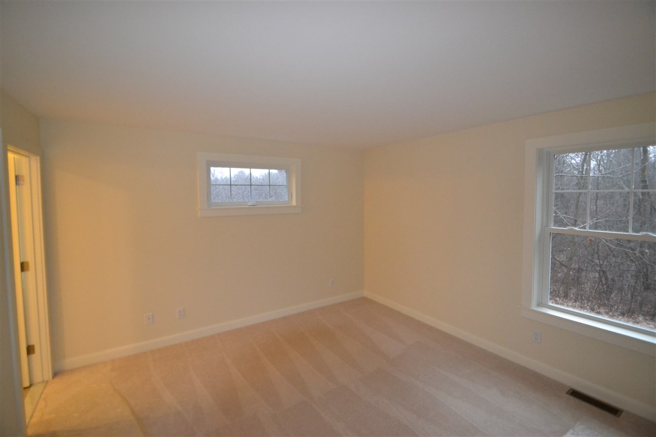 Adams Road, Unit 6 Kittery, ME 03904 - Photo 9 of 34 Gallery Image 9