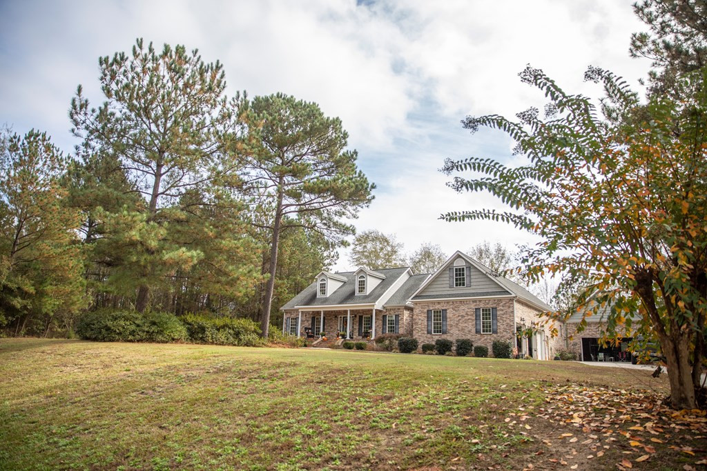 236 Country Club Road Edgefield, SC 29824 - Photo 2 of 46