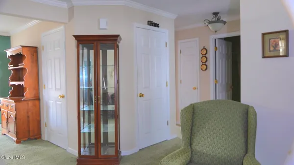 $265,000 | 83 Morning Glory Way, Rotterdam, NY 12303