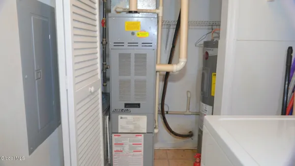 $265,000 | 83 Morning Glory Way, Rotterdam, NY 12303