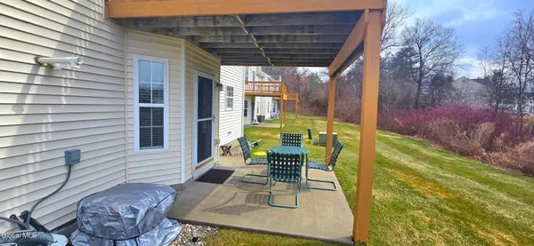 $265,000 | 83 Morning Glory Way, Rotterdam, NY 12303
