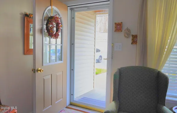 $265,000 | 83 Morning Glory Way, Rotterdam, NY 12303