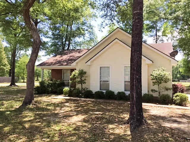 140 Dead Lake Road Creola, AL 36525 - Photo 2 of 15